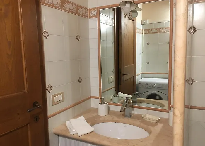 With Private Pool فيلة