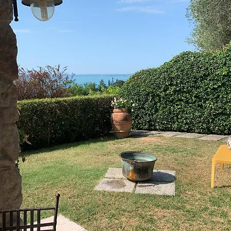 With Private Pool Willa Garda (Verona)