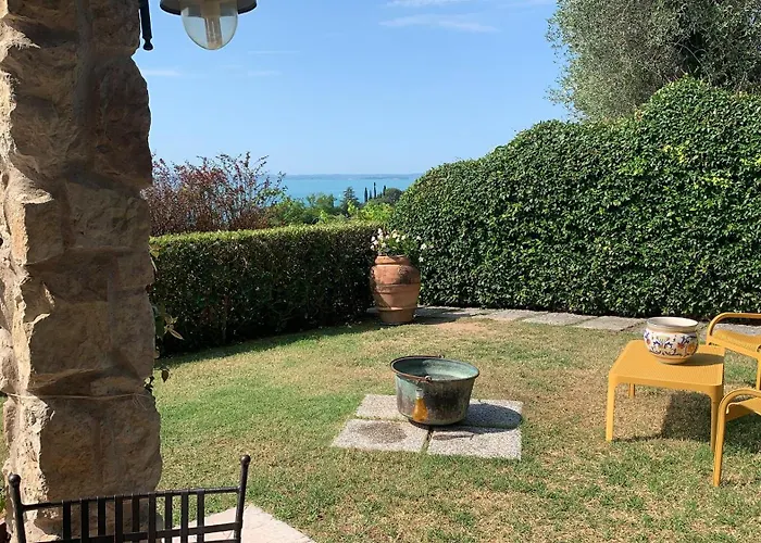 With Private Pool Willa Garda (Verona)